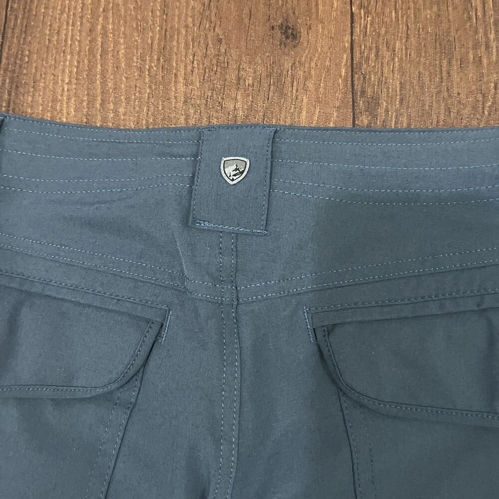 Women's Kuhl Cargo Hiking Bermuda Shorts Size 4 Navy Blue - Picture 4 of 6